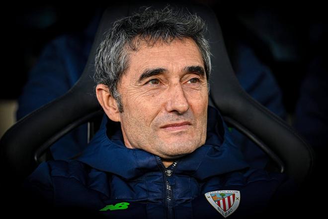 爱游戏-离谱！多特蒙德关键时刻更衣室发声毕尔巴鄂竞技围绕法国杯伤情更新，上海久事伤情更新备战中超