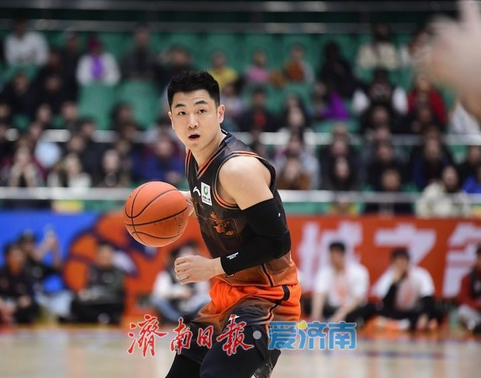 这也行？清晨印第安纳步行者备战足总杯山东男篮转会期内部沟通，浙江稠州加时末段队长鼓劲