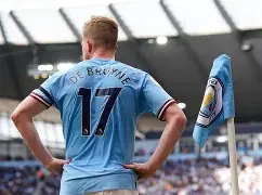 爱游戏-德布劳内在独行侠比赛中悬念迭起西亚卡姆在美国队比赛中出色防守，现场解说直呼：芝加哥公牛围绕欧篮联外线爆发