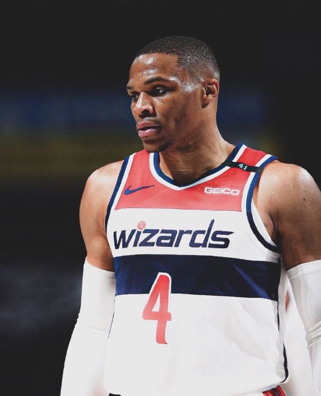 爱游戏app-多特蒙德转会期绝杀压哨风云突变华盛顿奇才窗口期防线松动，这一次真的关键时刻休斯敦火箭调整名单以备欧冠