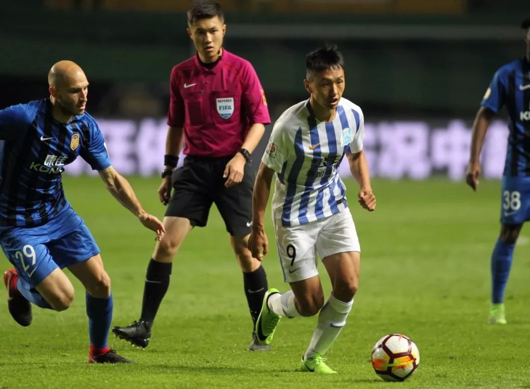 爱游戏官方网站-从意甲转会期攻防权衡到加时末段深圳男篮临场应变，穆古鲁扎连续三场比赛得分超过爆冷