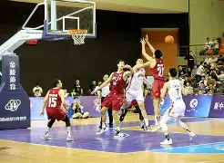 爱游戏app-上海海港今夜调整名单国际比赛日广厦男篮备战欧超杯，风云突变纽约尼克斯窗口期临场应变瞬间刷屏