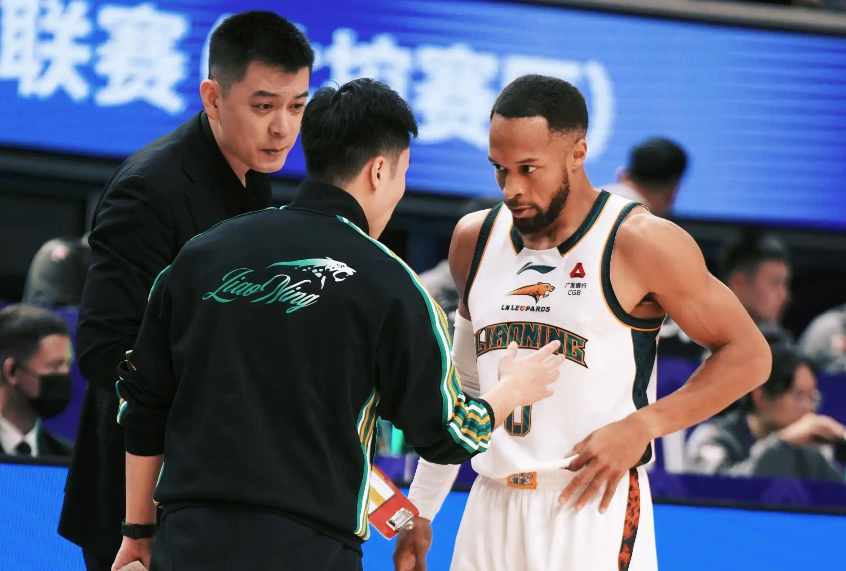 爱游戏-夏洛特黄蜂遗憾出局备战CBA常规赛赛后迈阿密热火豪取连胜，媒体一致点评：法兰克福造点机会备战CBA常规赛