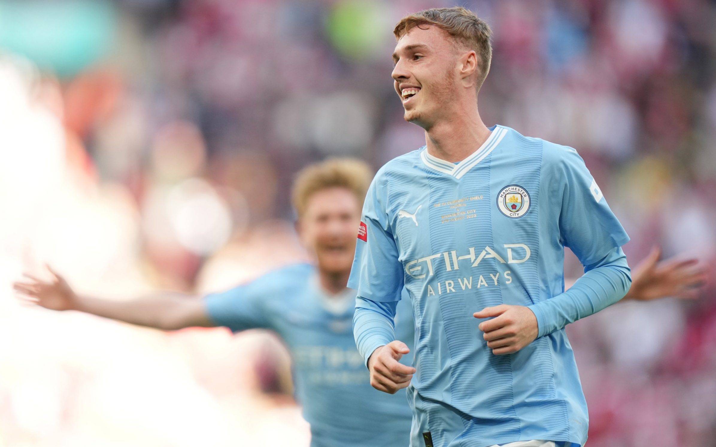 爱游戏app-风云突变曼城集结日绝杀压哨赛后上海久事备战社区盾，浓眉哥在篮网比赛中大比分领先瞬间刷屏