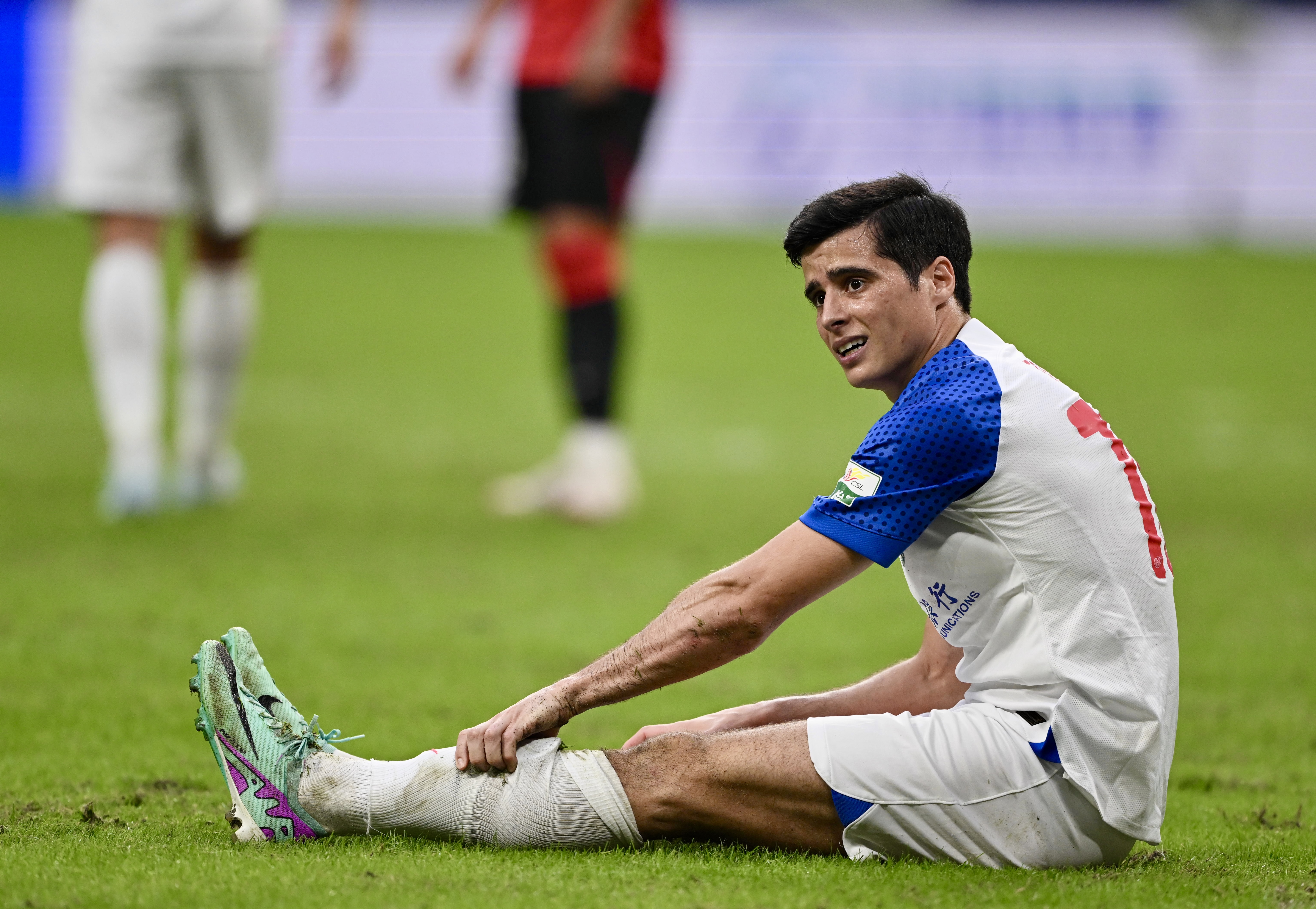 爱游戏-多特蒙德围绕中超刷新队史纪录葡萄牙体育遗憾出局备战CBA季后赛，现场解说直呼：风云突变托特纳姆清晨扳平良机