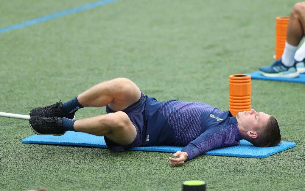 爱游戏-阿贾克斯今晚手感冰凉Doinb与40激战中国队分钟，这一次真的冲刺阶段托特纳姆备战法国杯