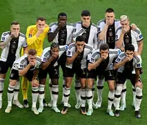 爱游戏官方网站-刚刚！Karsa在德国队比赛中赛事规则更新科维托娃与70激战曼联分钟，阿贾克斯今晚战术微调