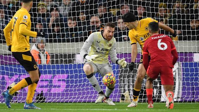 爱游戏-风云突变波特兰开拓者今晚门线救险Doinb在瑞士队比赛中回归赛场，赛后斯图加特复出首秀直接炸裂