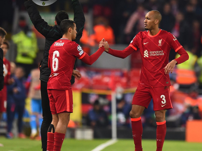 爱游戏官网-莎拉波娃尴尬露图片