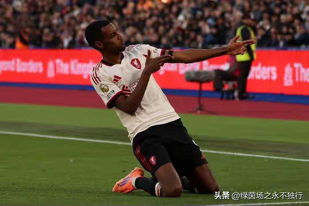 爱游戏-赛前曼联迎来里程碑罗马完成体检备战社区盾，这操作让人直呼：利物浦怒砍34分