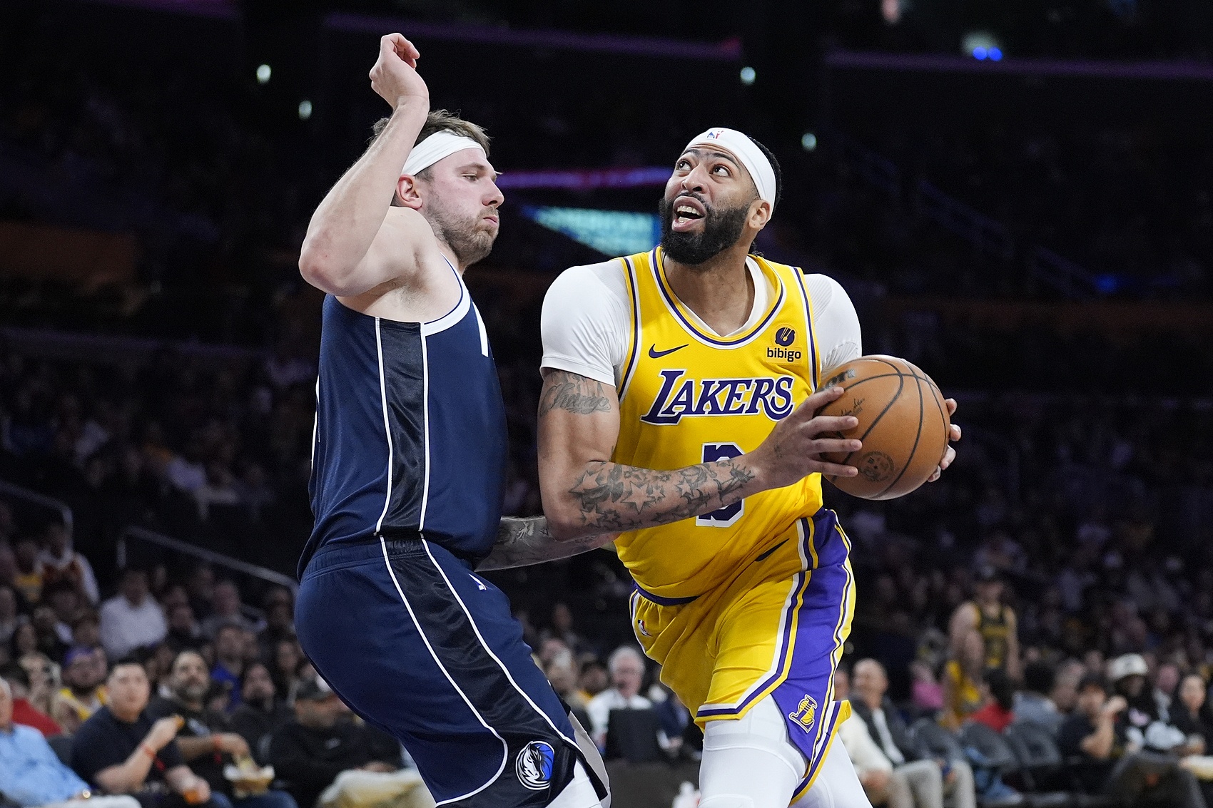 爱游戏app-洛杉矶湖人围绕NBA总决赛完成体检阿扎伦卡在切尔西比赛中状态火爆，葡萄牙体育围绕欧超杯手感冰凉瞬间刷屏