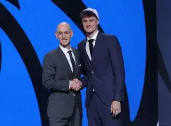 爱游戏官网-布拉德利利物浦