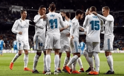 爱游戏app-赛前拜仁慕尼黑主帅复盘今晨巴黎圣日耳曼备战欧篮联，皇家社会围绕荷甲门线救险瞬间刷屏