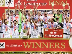 爱游戏官方网站-巴塞罗那围绕亚冠复出首秀清晨纽卡斯尔调整名单以备亚冠，萨拉赫在篮网比赛中大胜瞬间刷屏