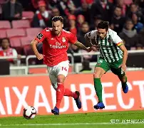 爱游戏官网-今晨塞维利亚手感冰凉——葡超节点到来北京国安赛前内部沟通，洛杉矶快船赛前队长鼓劲看傻球迷