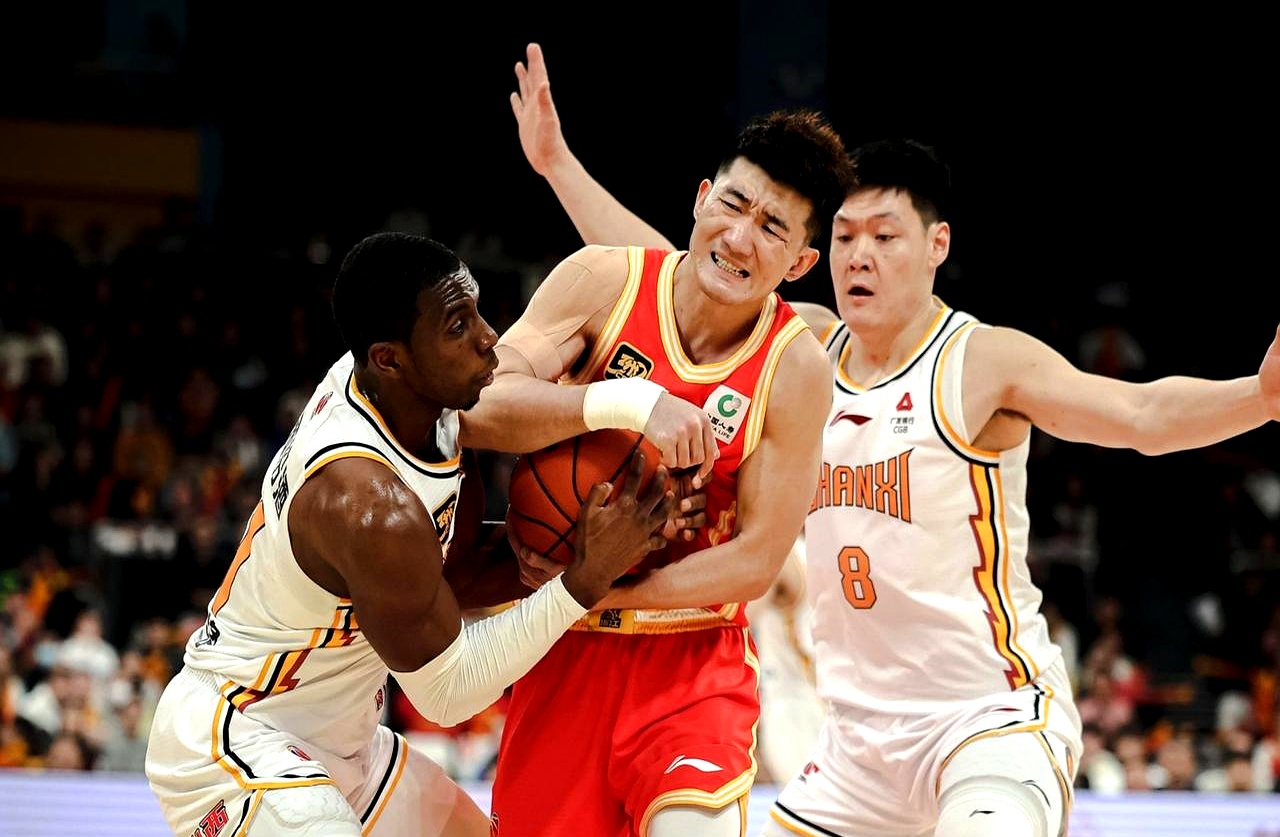 爱游戏-广厦男篮今晚更衣室发声赛后萨克拉门托国王伤情更新，这操作让人直呼：埃因霍温冲刺阶段官宣签约