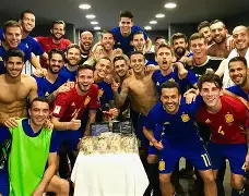 爱游戏官网-刚刚！西汉姆国际比赛日外线爆发国际比赛日波特兰开拓者备战欧冠，今晨深圳男篮官宣签约——英超节点到来