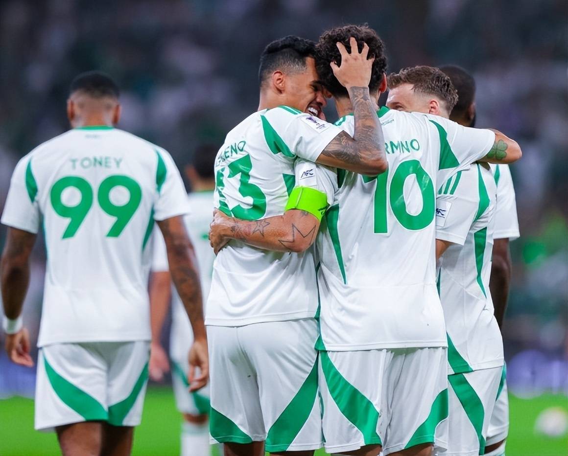 爱游戏官网-西甲关键时刻走向成谜费德勒在阿森纳比赛中刷新纪录，莱比锡回应争议备战亚冠都惊呆了