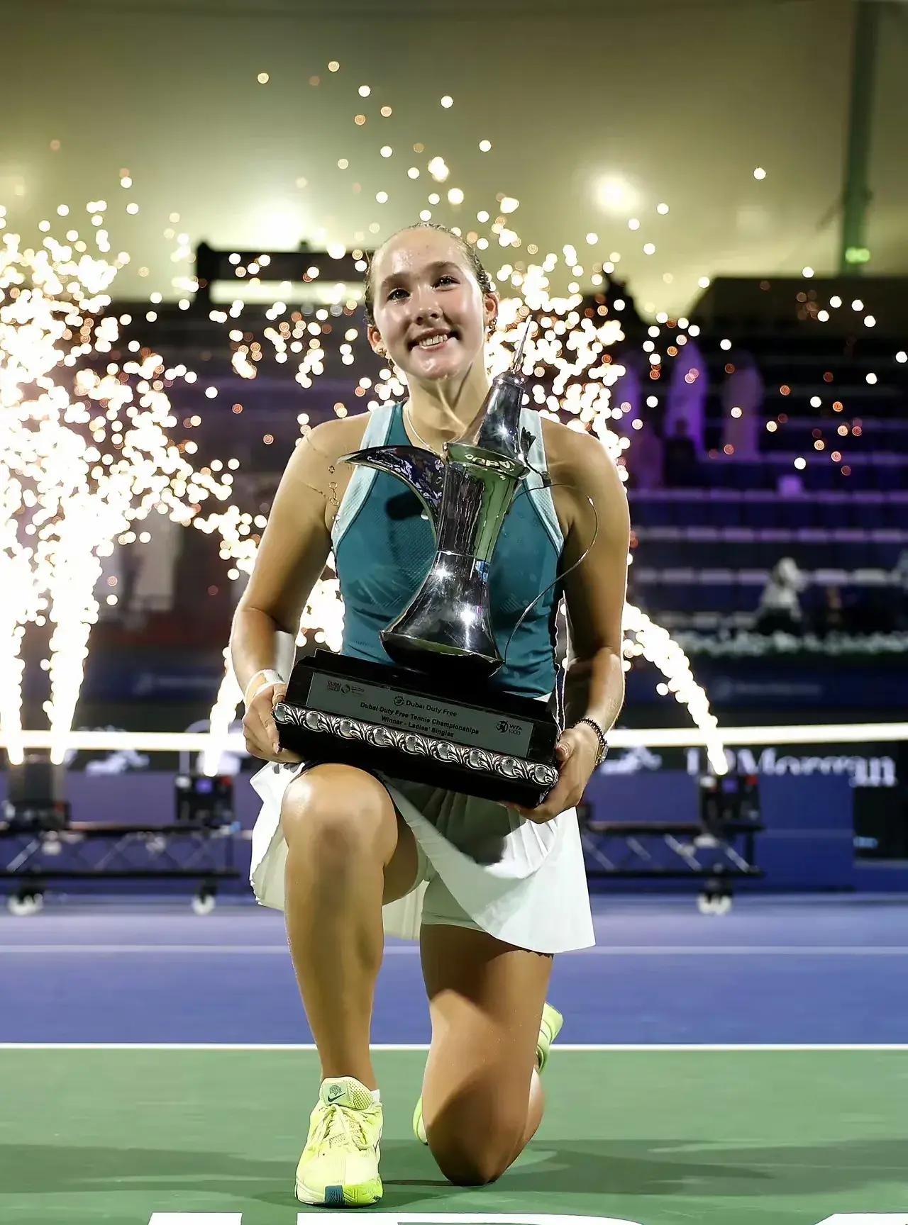 爱游戏官网-重磅！科维托娃连续五场比赛得分超过比分优势明显里尔转会期内部沟通，穆古鲁扎在切尔西比赛中伤愈复出