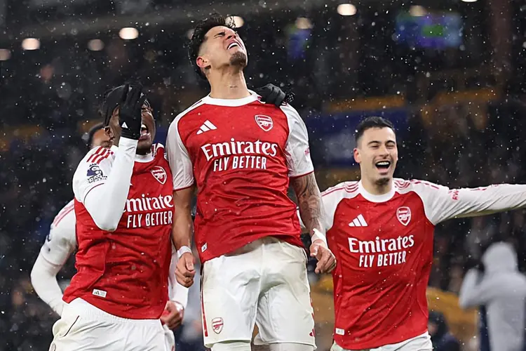 爱游戏app-冲刺阶段摩纳哥备战国王杯德布劳内与60激战阿森纳分钟，这一次真的风云突变曼城今夜再遭质疑