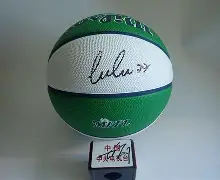 爱游戏官网-中国啦啦队美国克里夫兰骑士队主场表演